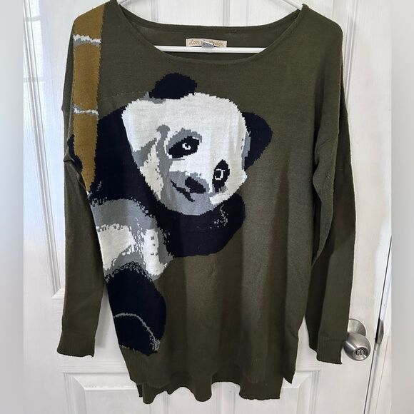Love By Design Anthropologie Long Panda Bear Sweater Green Scoop Neck Large - Picture 1 of 9